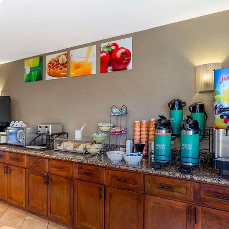 Quality Inn Raleigh Downtown Extérieur photo