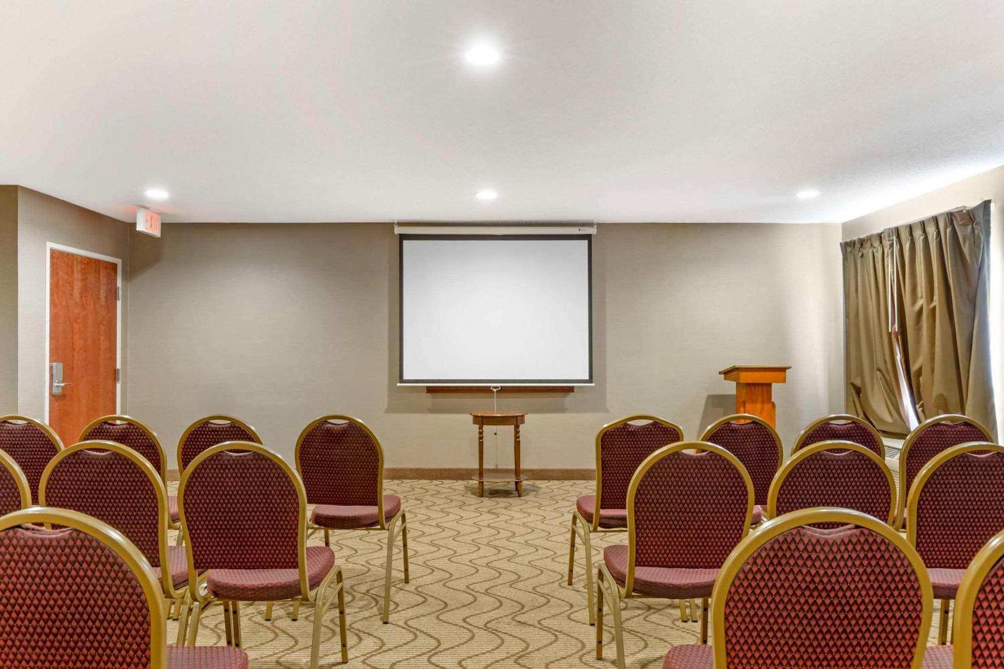 Quality Inn Raleigh Downtown Extérieur photo