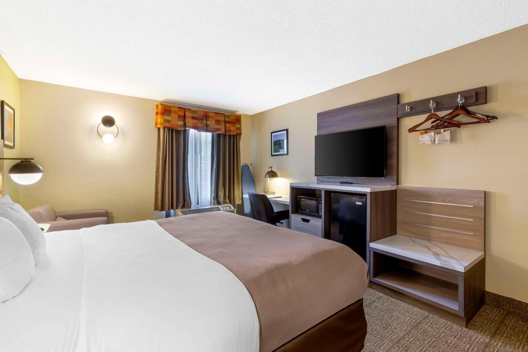 Quality Inn Raleigh Downtown Extérieur photo